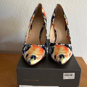 NWT Vince Camuto Floral Fabric High Heel Pumps